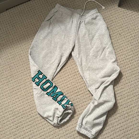 GRLFRND Homie Sweatsuit Set - Picture 4 of 6